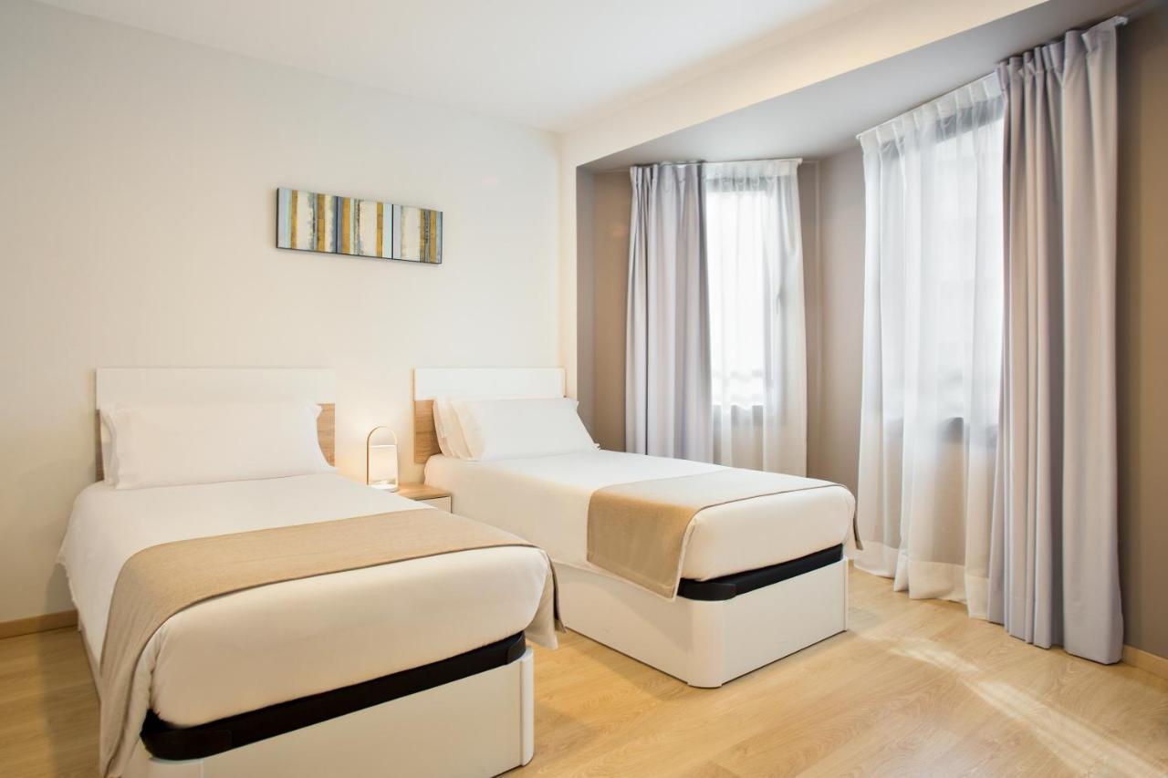 Ginosi Pedralbes Hotel Barcelona Kültér fotó