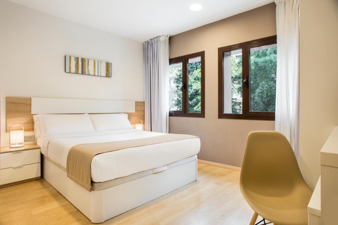 Ginosi Pedralbes Hotel Barcelona Kültér fotó